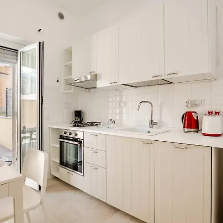 San Pietro - Vatican Vibes * Rome